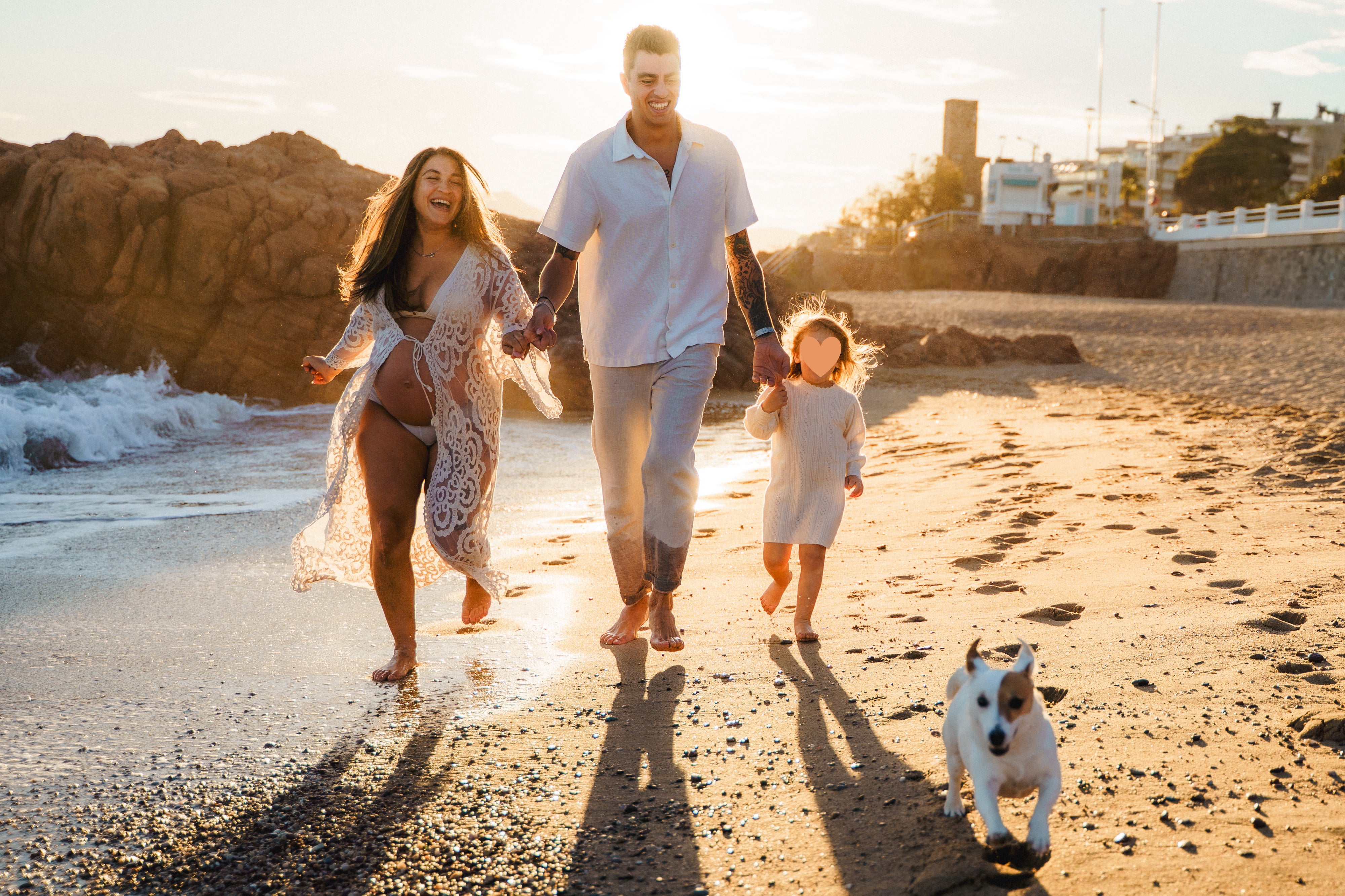 seance grossesse famille chien plage